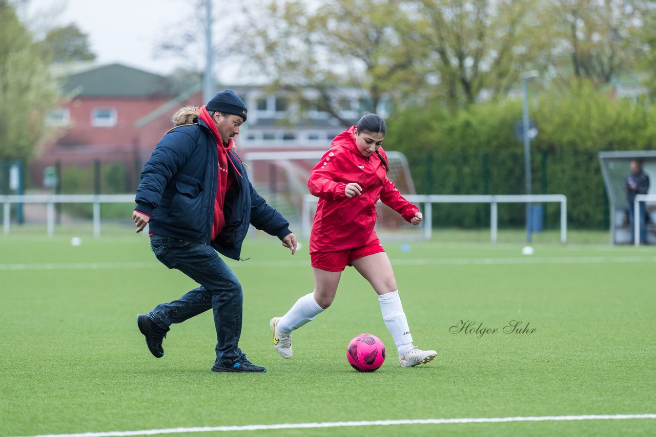 Bild 68 - wBJ SV Wahlstedt - TuS Tensfeld : Ergebnis: 0:0